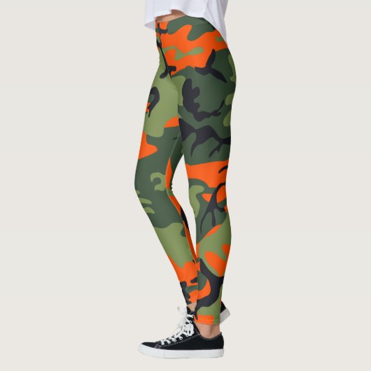 Orange camouflage leggings レギンス (左)