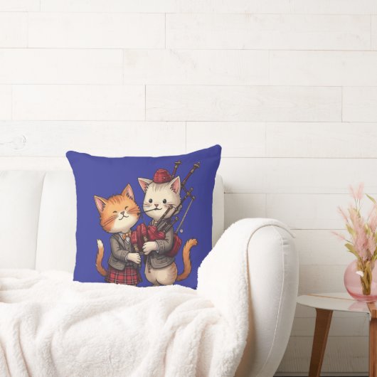 Orange Cats Playing Bagpipes and Wearing Plaid クッション (ソファ)