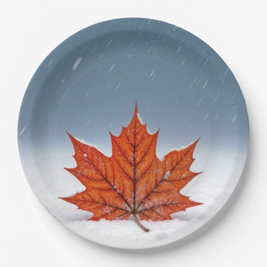 Orange Maple Leaf On Fresh Snow ペーパープレート (正面)