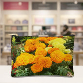 Orange Marigolds Pouch アクセサリーポーチ