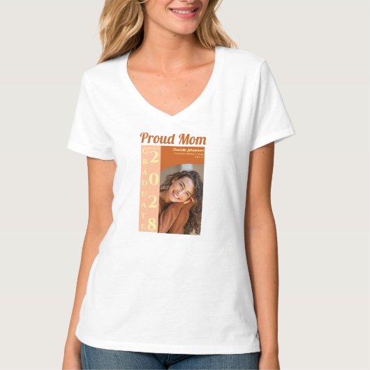 Orange Modern Photo Proud Mom Graduation Tシャツ (正面)