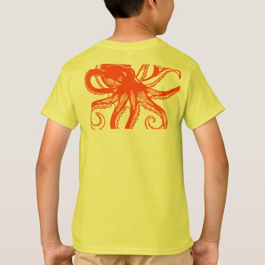 Orange Octopus Kids T-Shirt – Cute Sea Animal Tee  Tシャツ (裏面)