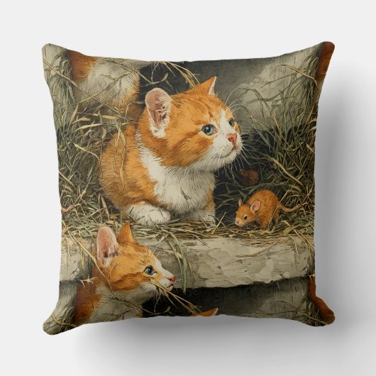 Orange Tabby Kittens Hunt For Mice クッション (裏面)