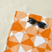 Orange White Checker Diamond Plaid Pattern ビーチタオル (インサイチュ)