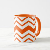 Orange White Chevron Zigzag Pattern Design  マグカップ (正面右)