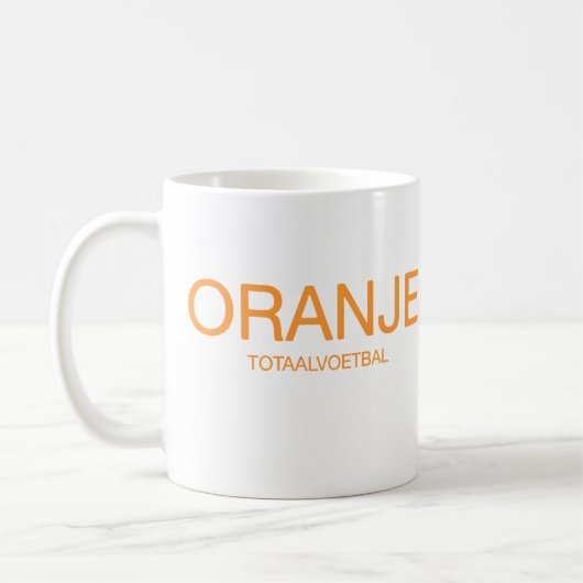 Oranje: 総Footbal コーヒーマグカップ (左)