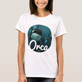 Orcas underwater circle tシャツ