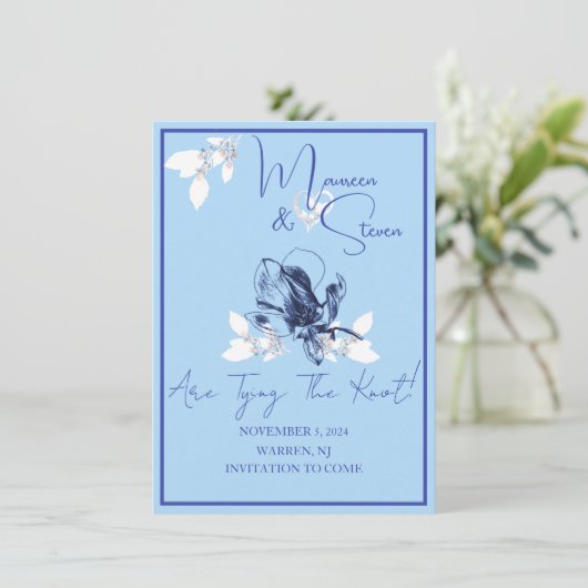 Orchid Blue & White日付のカードを結婚保存 招待状 (スタンド正面)