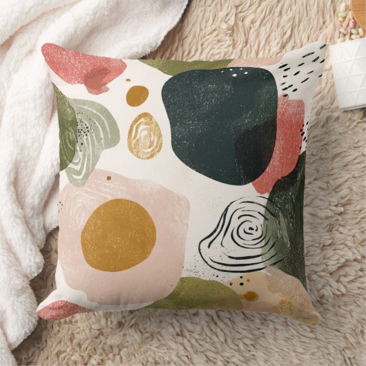 Organic Boho Abstract Pattern in Earthy Muted Tone クッション (ブランケット)