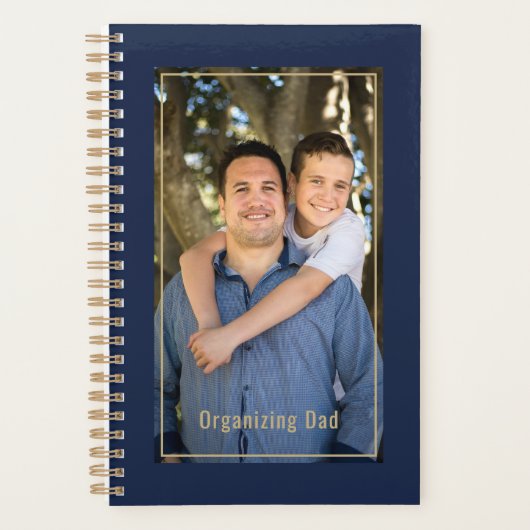 Organizing Dad Personalized Photo Navy Blue & Gold プランナー手帳 (正面)