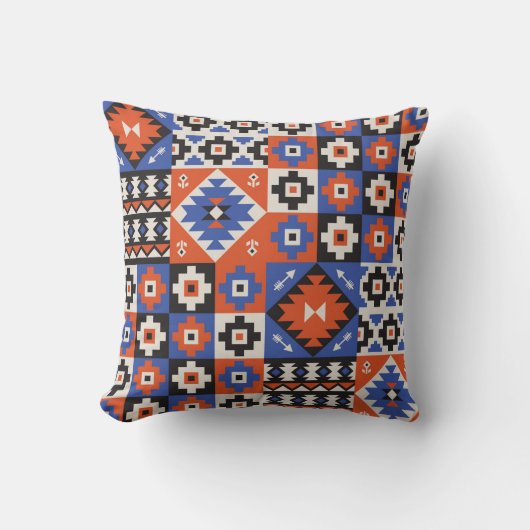 Oriental geometric seamless pattern. Ethnic design クッション (正面)