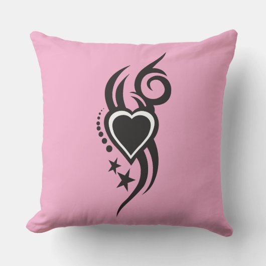 Ornamental Floral Heart Tattoo  クッション (正面)