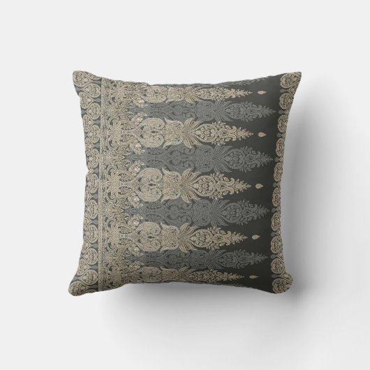 Ornamental Traditional Paisley design クッション (裏面)