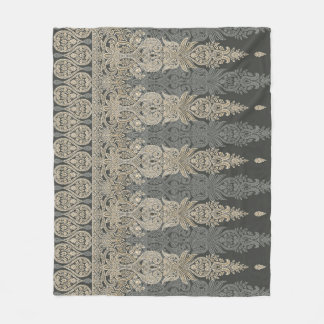 Ornamental Traditional Paisley design  フリースブランケット