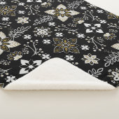 Ornate black and white floral pattern  シェルパブランケット (3/4)