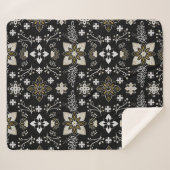 Ornate black and white floral pattern  シェルパブランケット (正面(横))