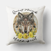 Ornate Boho Wolf with Yellow Flowers クッション (裏面)
