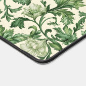Ornate dark green acanthus leaves pattern デスクマット (コーナー)