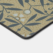 Ornate floral pattern with dark blue vines  デスクマット (コーナー)