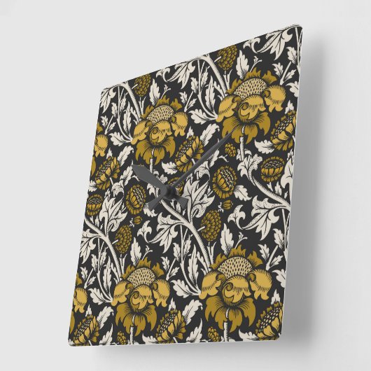 Ornate floral pattern with large gold flowers スクエア壁時計 (傾斜)