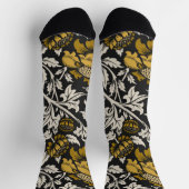 Ornate floral pattern with large gold flowers  ソックス (上部)