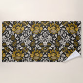 Ornate floral pattern with large gold flowers  ビーチタオル (正面)