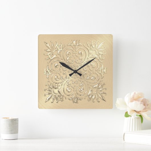 Ornate Gold Embossed Look Roman Numerals スクエア壁時計 (ホーム)