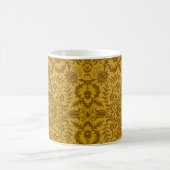 Ornate gold floral pattern with symmetrical コーヒーマグカップ (中央)