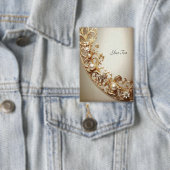 Ornate Gold Flourish Button 缶バッジ (インサイチュ)