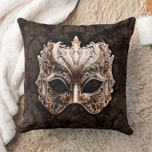 Ornate Gold-Silver Elaborate Foliage mask クッション (ブランケット)