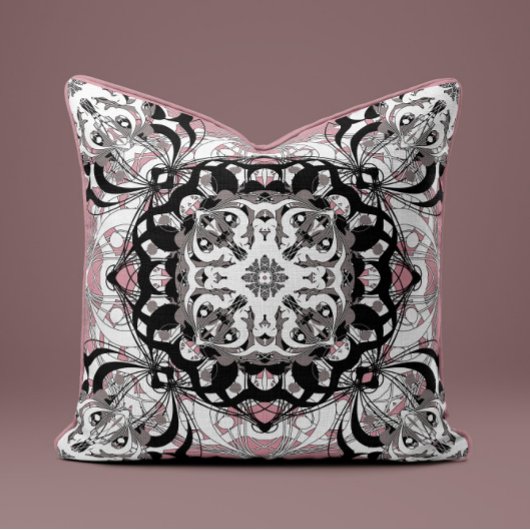 Ornate Mandala Decorative Pillow in Dusty Rose クッション