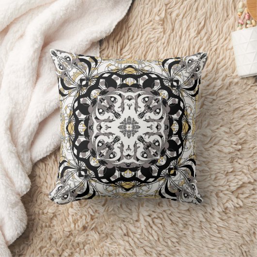 Ornate Mandala Decorative Pillow in Golden Beige クッション (ブランケット)