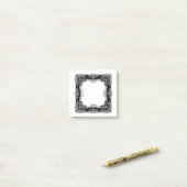 Ornate Period Design Framed ポストイット (デスク上)