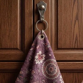 Ornate Persian Deep Plum Floral Paisley Accents ゴルフタオル