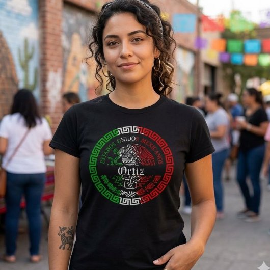 Ortizの姓Tシャツ Tシャツ