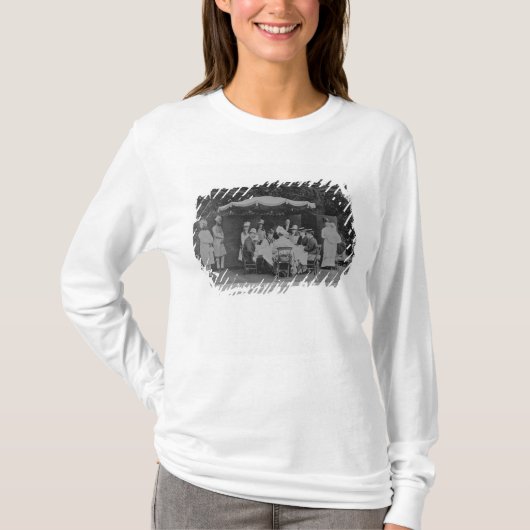 Osbourneの朝食のパーティー Tシャツ (正面)