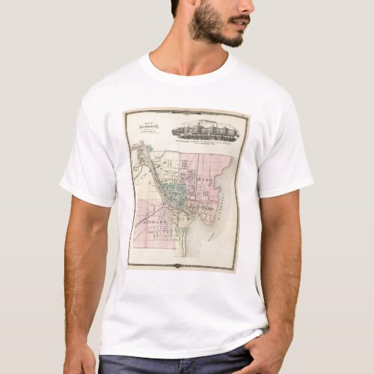 OshkoshのWinnebago Coの郡の首都市 Tシャツ (正面)