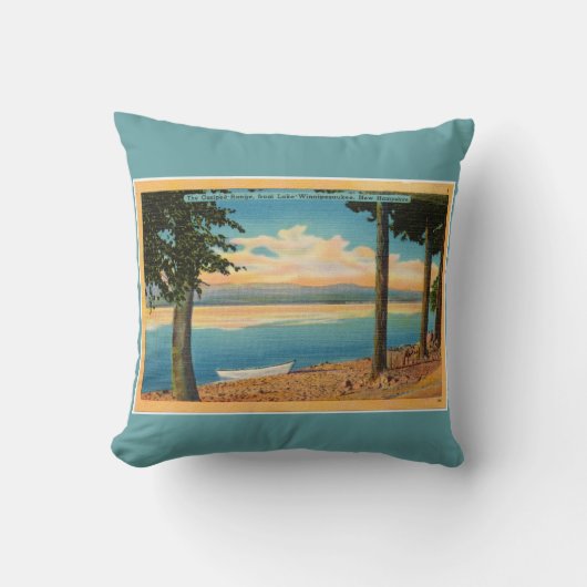 Ossipee Range from Lake Winnipesaukee クッション (正面)