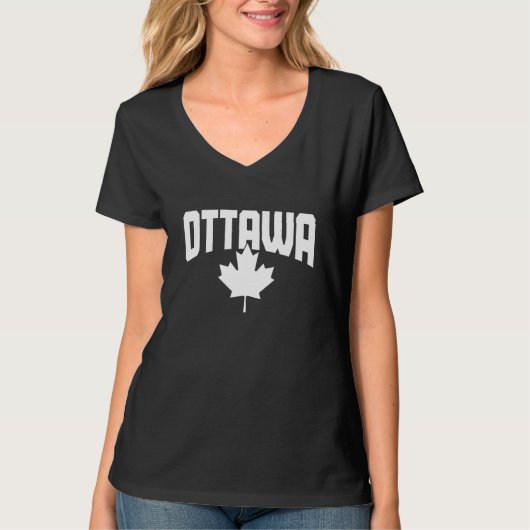 Ottawa Quebec Canada Maple Leaf Red Canadian Flag  Tシャツ (正面)