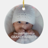 Our First Christmas as Grandparents 2026 セラミックオーナメント (裏面)