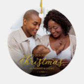 Our First Christmas as Mom and Dad Gold Foil Photo セラミックオーナメント (裏面)