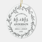 Our First Christmas as Mr Mrs Floral Wreath セラミックオーナメント (左)