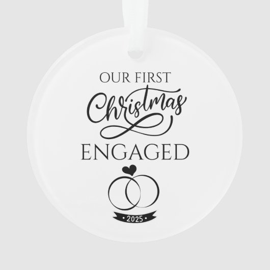 Our First Christmas Engaged 2025 Engagement オーナメント (裏面)