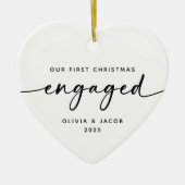 Our First Christmas Engaged Couple Heart セラミックオーナメント (正面)