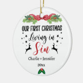 Our First Christmas Living in Sin Funny Couple セラミックオーナメント (左)