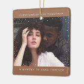 Our First Christmas Together White Snow Overlay セラミックオーナメント (左)