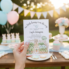 Our Little Bunny Is On The Way Garden Baby Shower 招待状