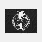 Our Team Sleighs Christmas Reindeers Santa's Long  フリースブランケット (正面(横))