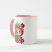 Ours en peluche avec capuche déguisé en fraise. マグカップ (正面左)