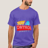 Out of Control – Bold Typography Statement Design Tシャツ (正面)